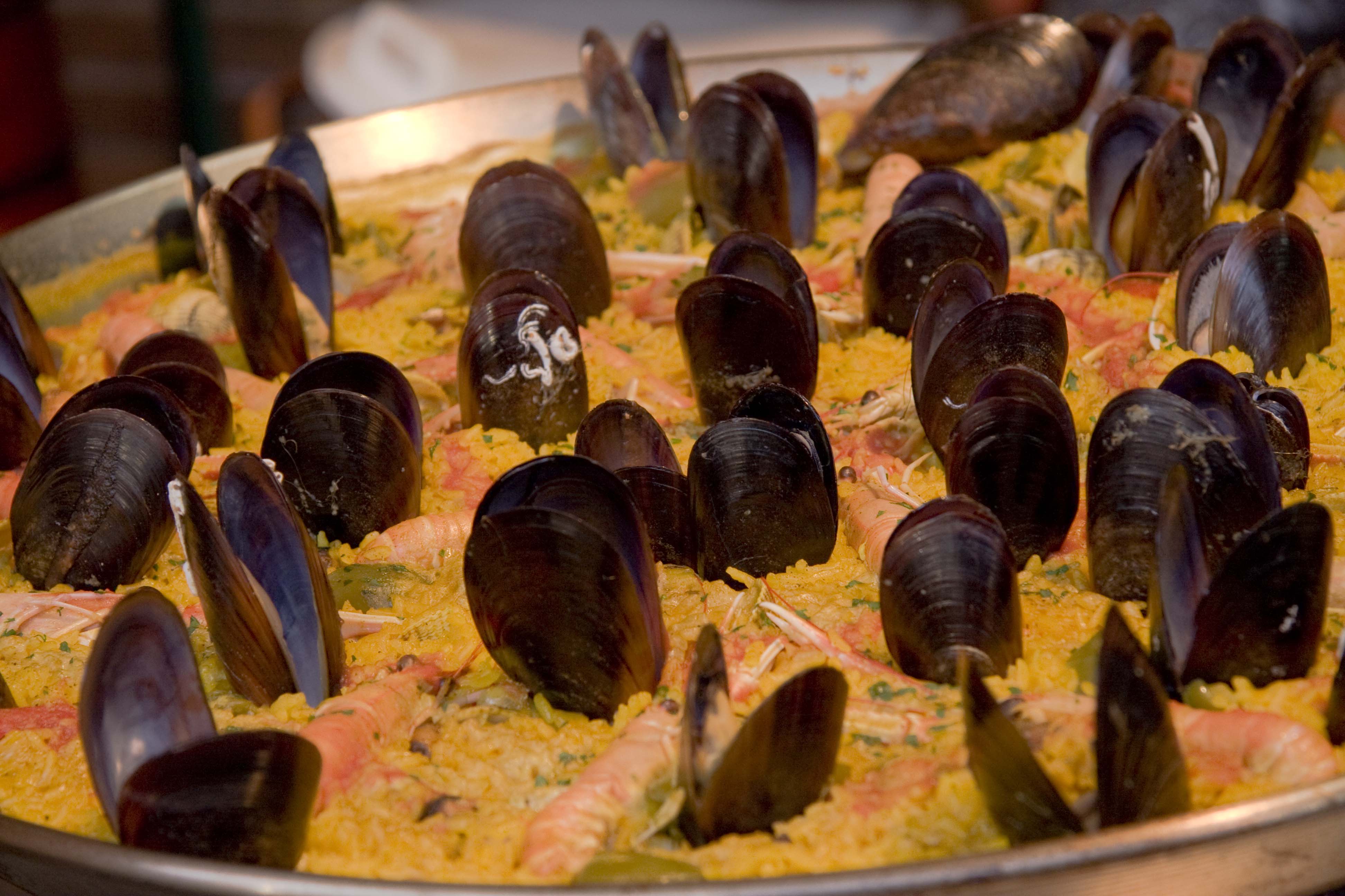 Portion de fruits de mer de la ría à la fête d'O Grove